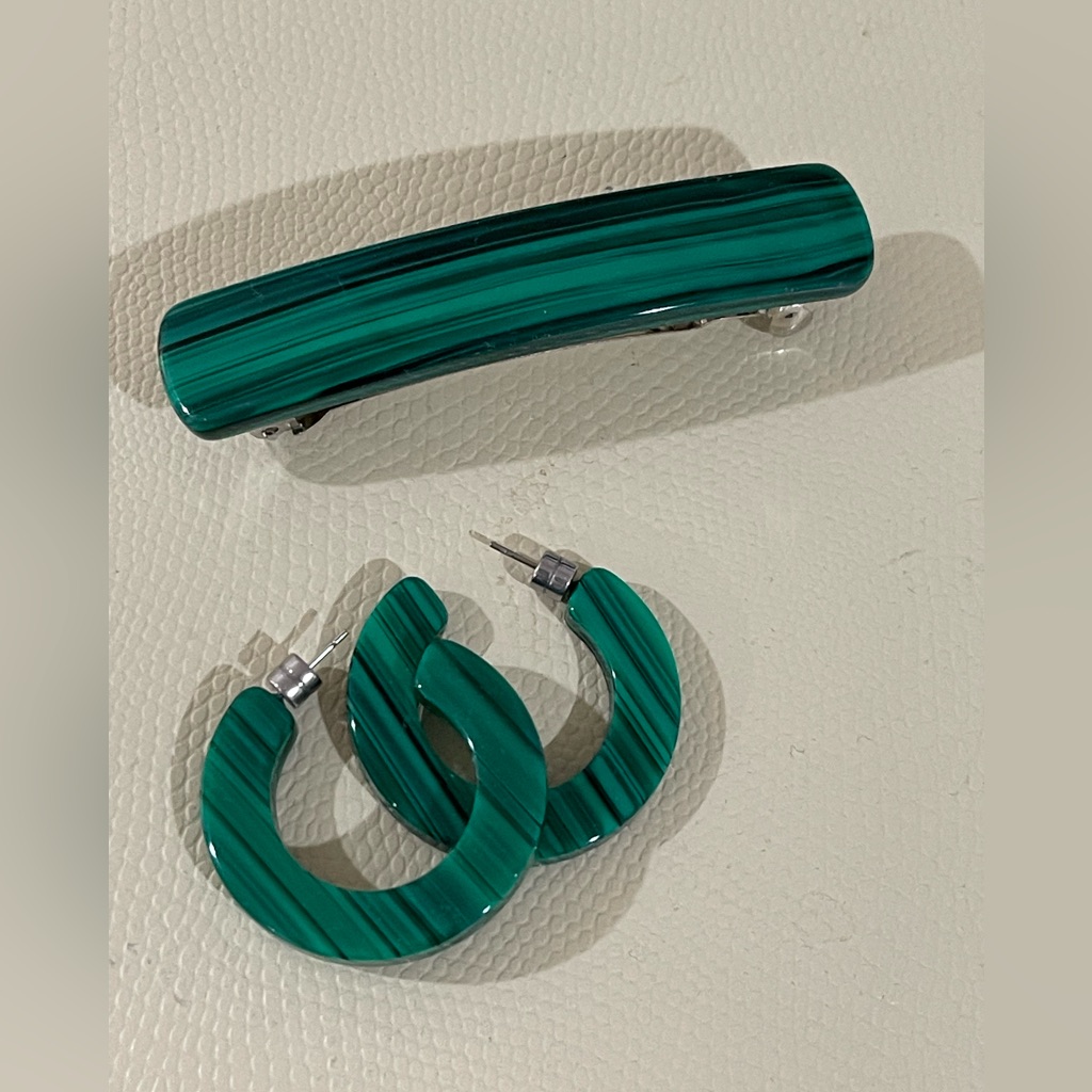 Machete Earrings And Barrette